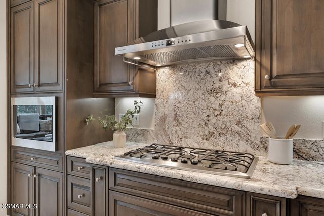 6894 Copper Creek Place, Moorpark, CA 93021