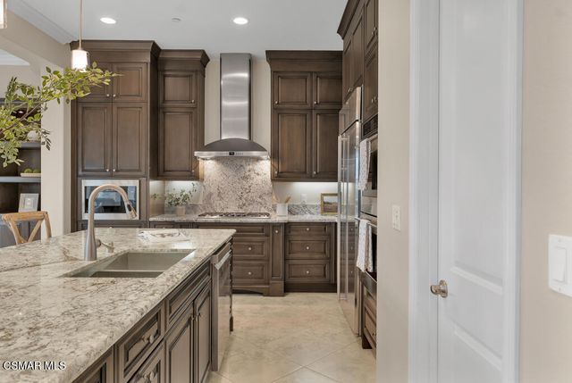 6894 Copper Creek Place, Moorpark, CA 93021