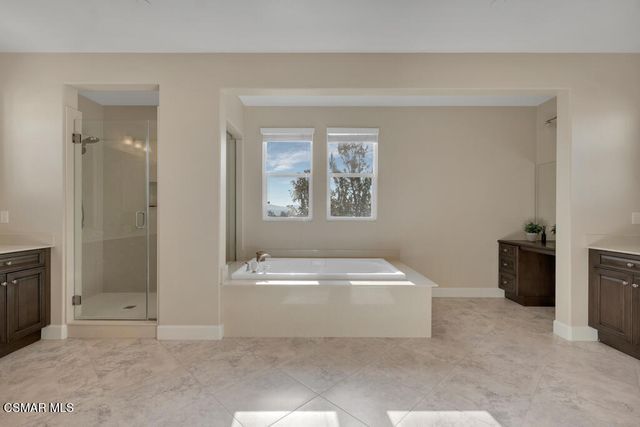 6894 Copper Creek Place, Moorpark, CA 93021