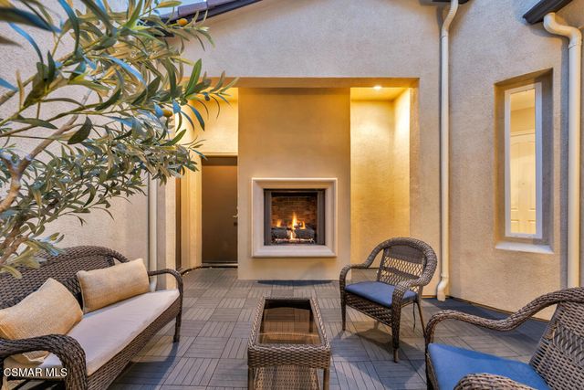 6894 Copper Creek Place, Moorpark, CA 93021