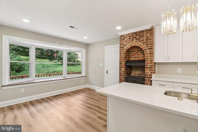7518 OLD DOMINION DR, Mclean, VA 22102