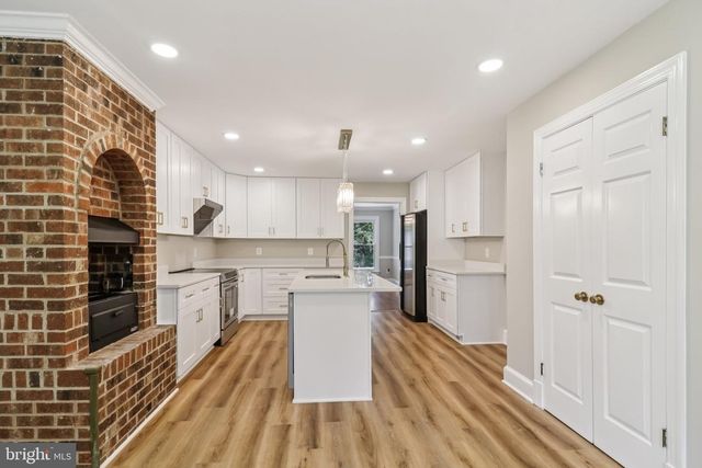 7518 OLD DOMINION DR, Mclean, VA 22102