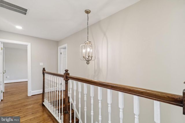 7518 OLD DOMINION DR, Mclean, VA 22102