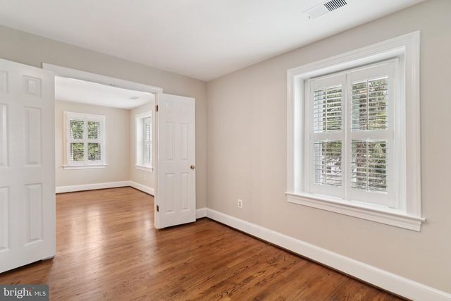 7518 OLD DOMINION DR, Mclean, VA 22102