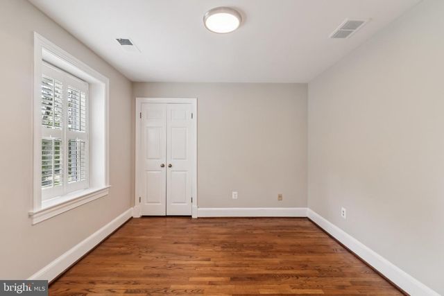 7518 OLD DOMINION DR, Mclean, VA 22102