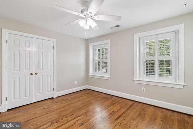 7518 OLD DOMINION DR, Mclean, VA 22102