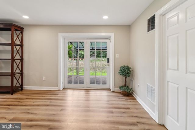 7518 OLD DOMINION DR, Mclean, VA 22102