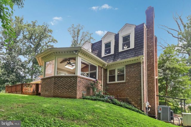 7518 OLD DOMINION DR, Mclean, VA 22102