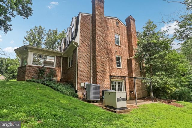 7518 OLD DOMINION DR, Mclean, VA 22102