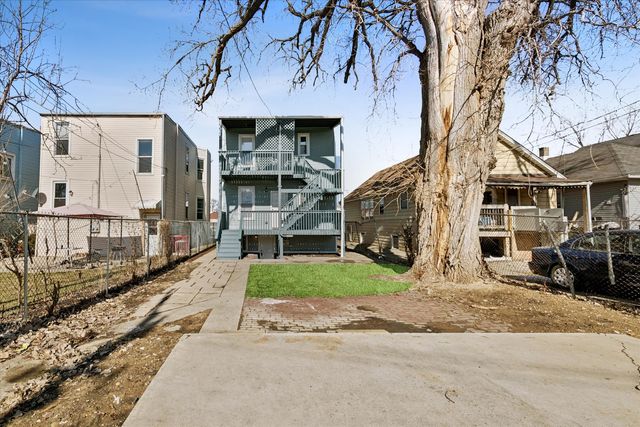 4845 W Potomac Avenue, Chicago, IL 60651