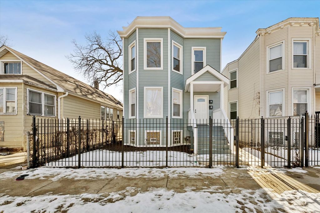 4845 W Potomac Avenue, Chicago, IL 60651