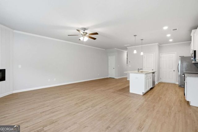 5350 Fox Den Road, Oakwood, GA 30566