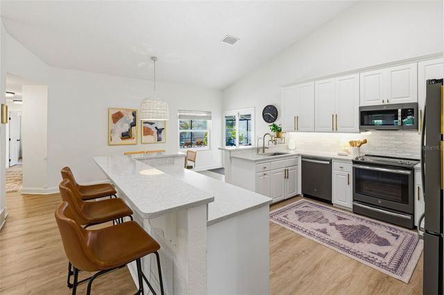 3347 LAKE SHORE LANE, Clearwater, FL 33761