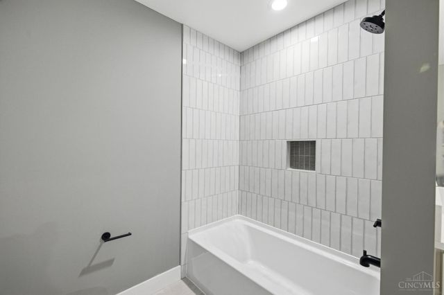 3728 Hutton Street, Cincinnati, OH 45226