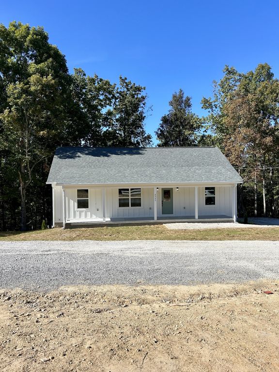 5712 Little Dry Creek Rd, Pulaski, TN 38478