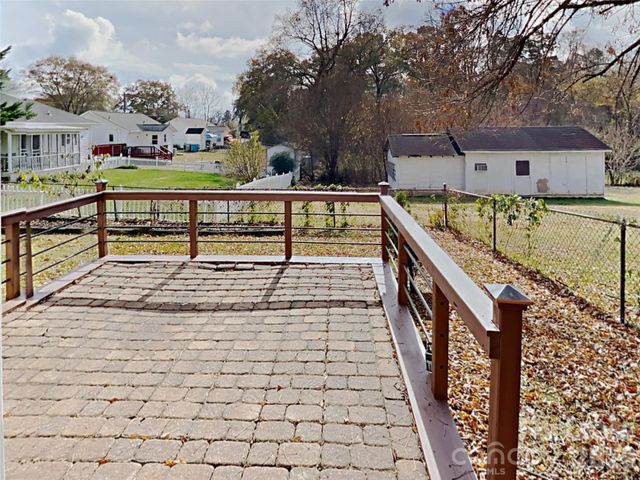 810 Caldwell Street, Belmont, NC 28012