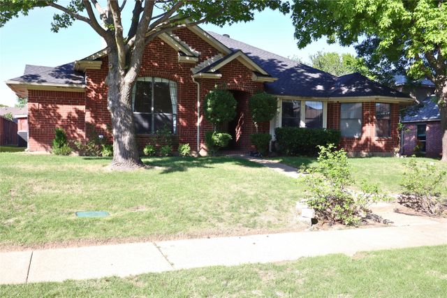 2222 Country Hollow Lane, Garland, TX 75040