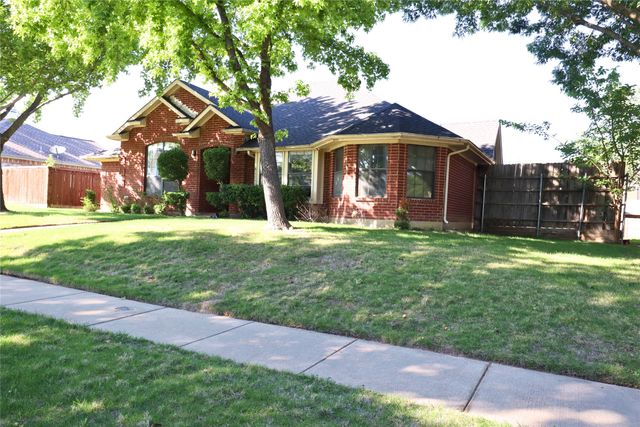 2222 Country Hollow Lane, Garland, TX 75040