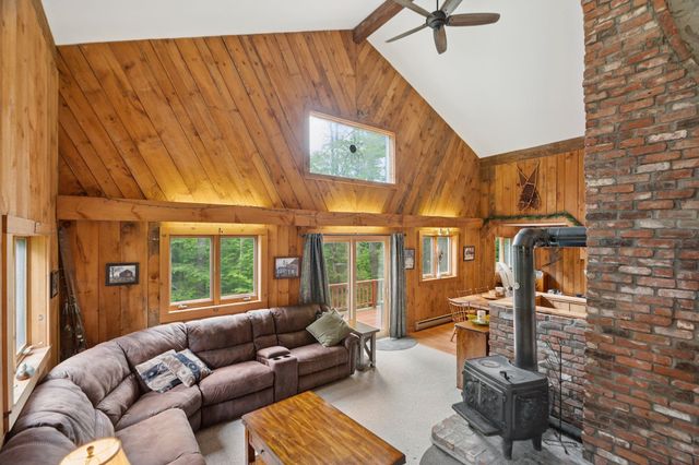 196 Powder Mill Road, Londonderry, VT 05148