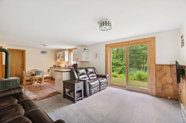 196 Powder Mill Road, Londonderry, VT 05148