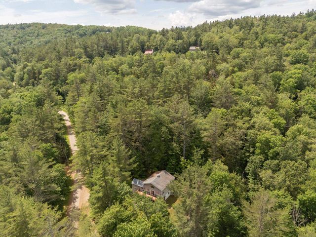 196 Powder Mill Road, Londonderry, VT 05148