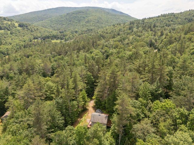 196 Powder Mill Road, Londonderry, VT 05148