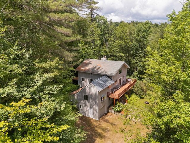 196 Powder Mill Road, Londonderry, VT 05148