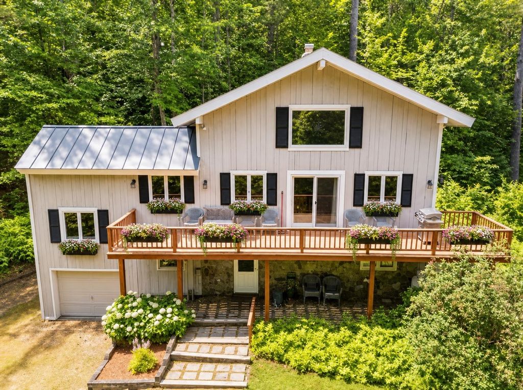 196 Powder Mill Road, Londonderry, VT 05148