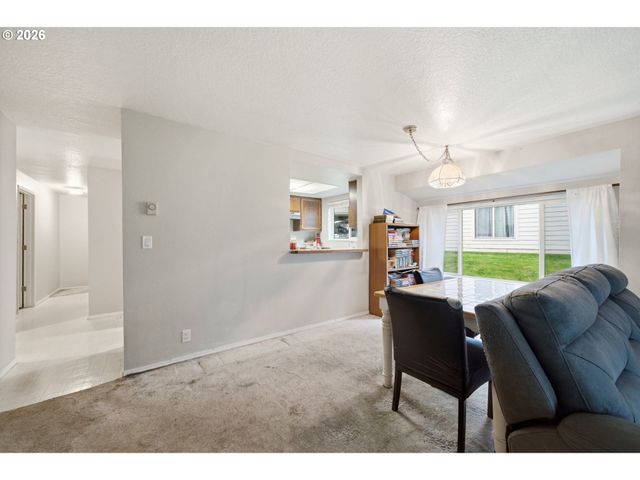 10121 Sw TRAPPER Ter, Beaverton, OR 97008