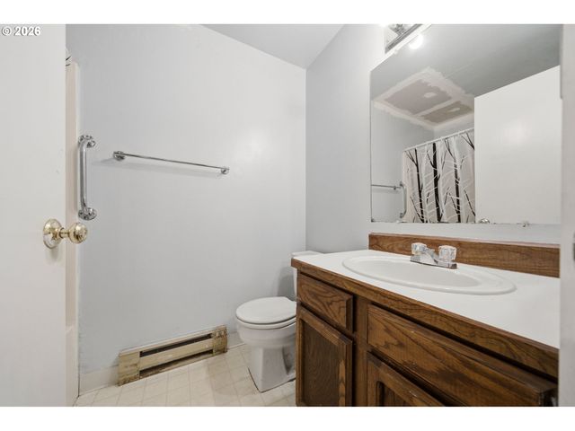 10121 Sw TRAPPER Ter, Beaverton, OR 97008