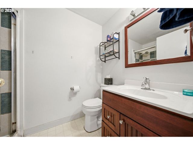 10121 Sw TRAPPER Ter, Beaverton, OR 97008