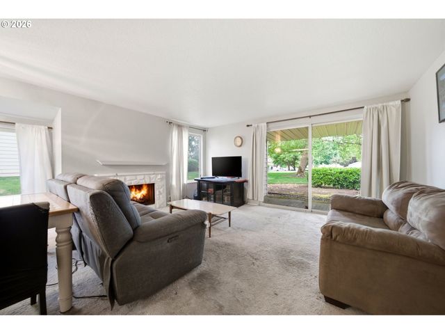 10121 Sw TRAPPER Ter, Beaverton, OR 97008