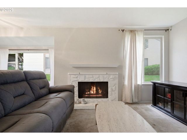 10121 Sw TRAPPER Ter, Beaverton, OR 97008