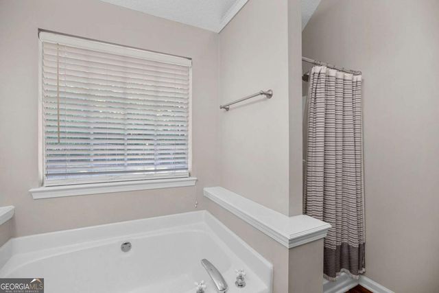 90 McIntosh Estates Court, Sharpsburg, GA 30277