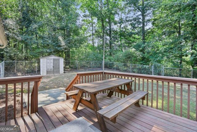 90 McIntosh Estates Court, Sharpsburg, GA 30277