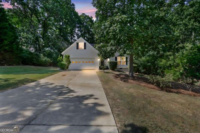 90 McIntosh Estates Court, Sharpsburg, GA 30277