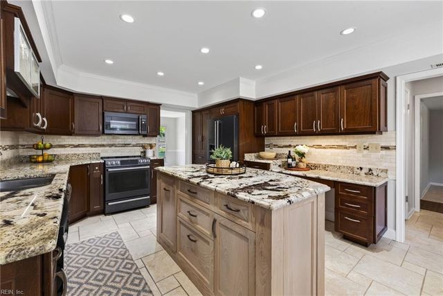 1217 Misty Hollow WAY, Virginia Beach, VA 23454
