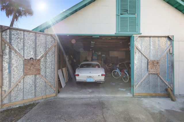 212 MARY AVENUE, New Smyrna Beach, FL 32168