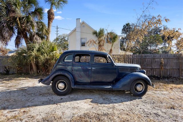 212 MARY AVENUE, New Smyrna Beach, FL 32168