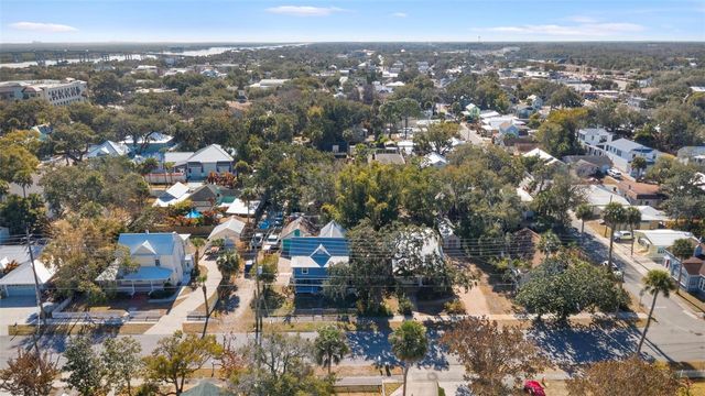 212 MARY AVENUE, New Smyrna Beach, FL 32168