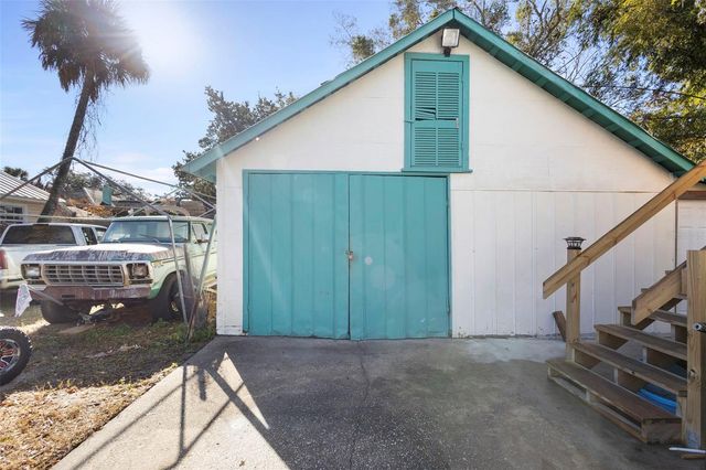 212 MARY AVENUE, New Smyrna Beach, FL 32168