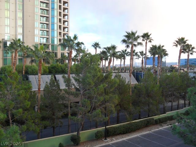 260 East FLAMINGO Road 329, Las Vegas, NV 89169