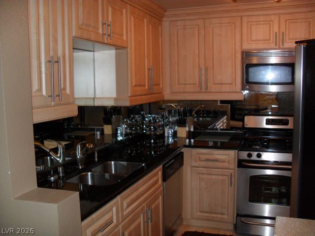 260 East FLAMINGO Road 329, Las Vegas, NV 89169