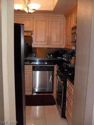 260 East FLAMINGO Road 329, Las Vegas, NV 89169