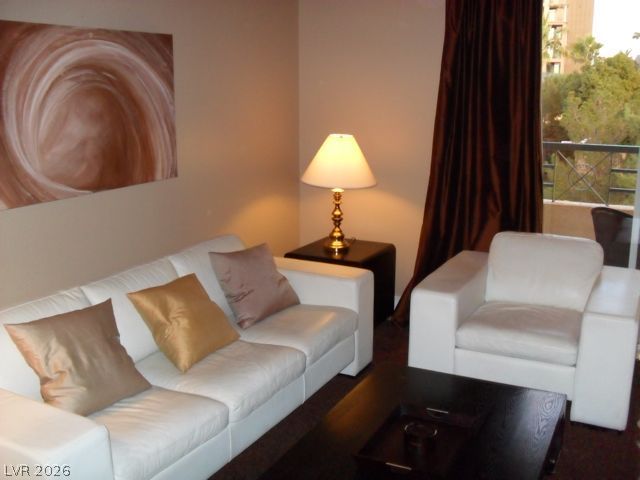 260 East FLAMINGO Road 329, Las Vegas, NV 89169