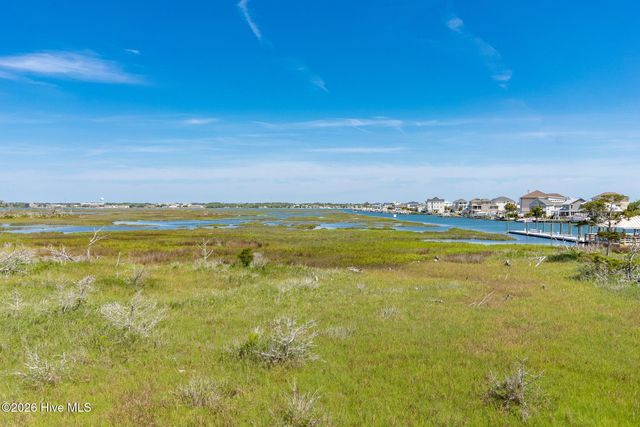 602 W Fort Macon Road 232, Atlantic Beach, NC 28512