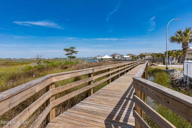 602 W Fort Macon Road 232, Atlantic Beach, NC 28512