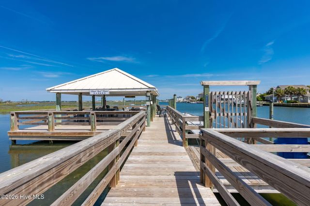 602 W Fort Macon Road 232, Atlantic Beach, NC 28512