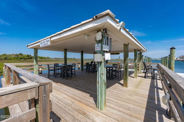 602 W Fort Macon Road 232, Atlantic Beach, NC 28512