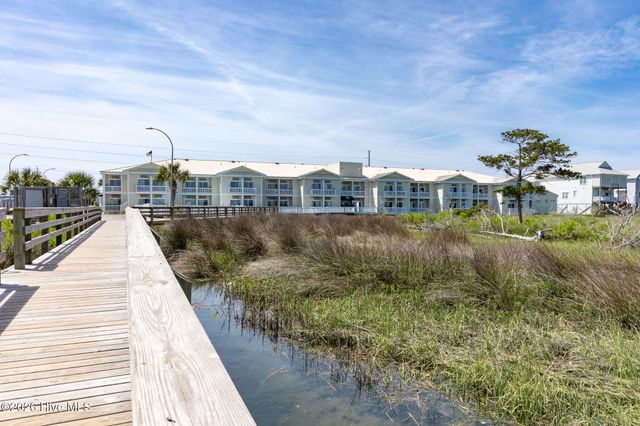 602 W Fort Macon Road 232, Atlantic Beach, NC 28512